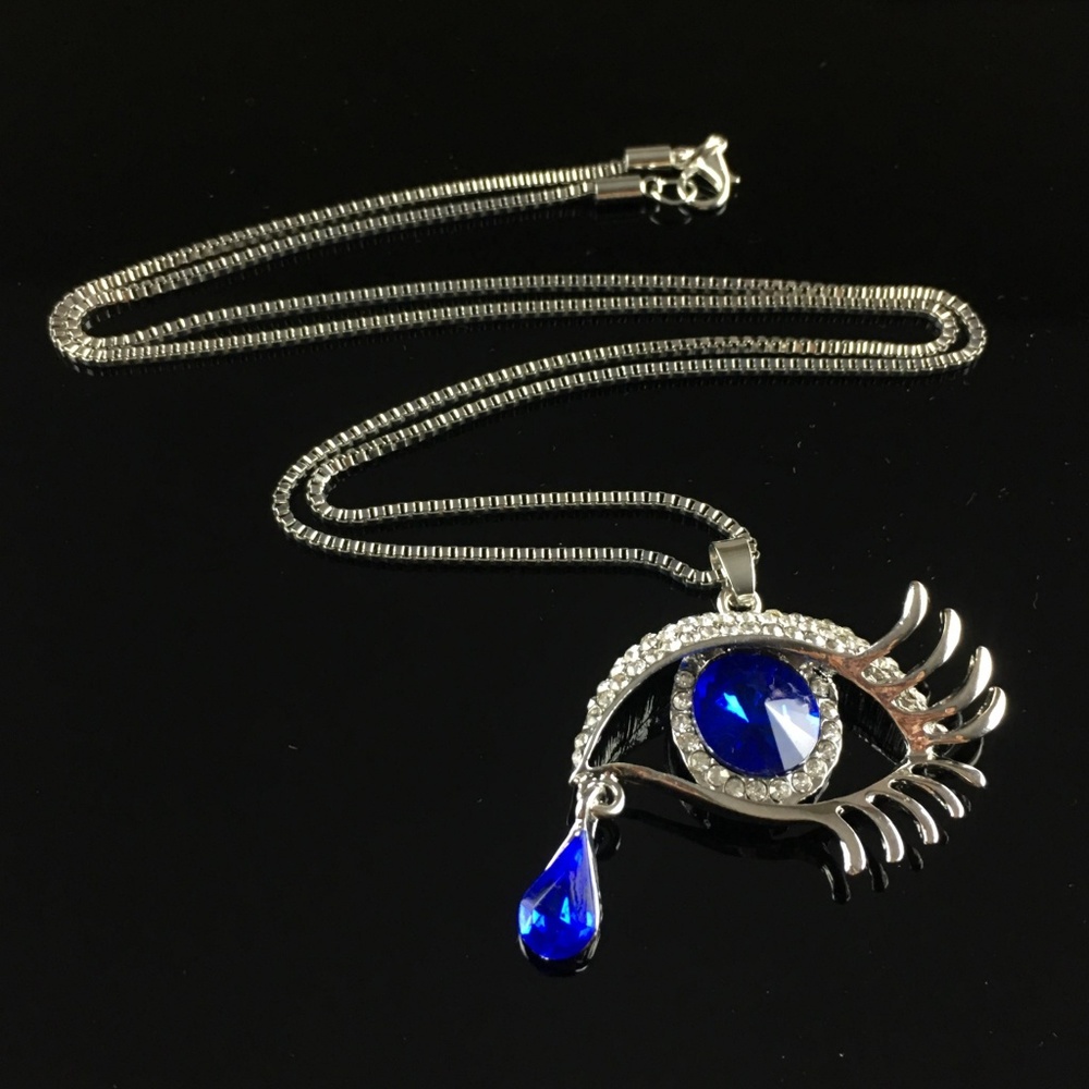 Tear long necklace